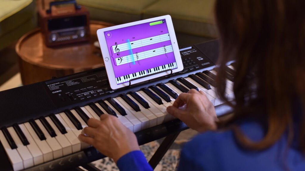 Simply Piano Review: Can This App Really Teach You Piano?
