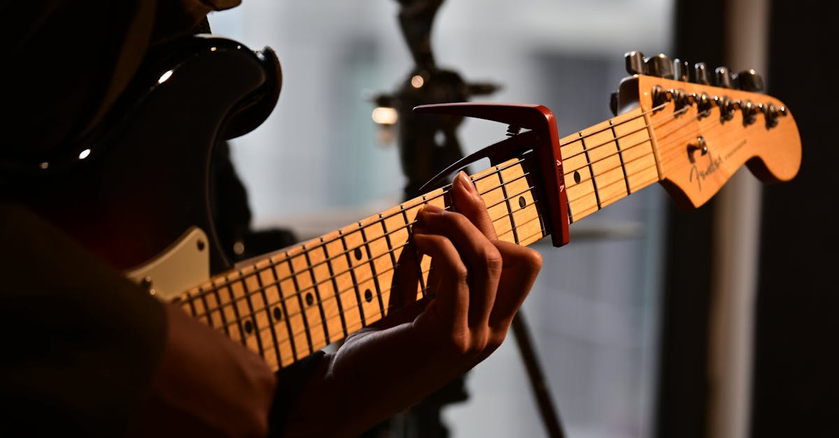 Can You Use a Capo on an Electric Guitar? (And Does It Make Sense?)