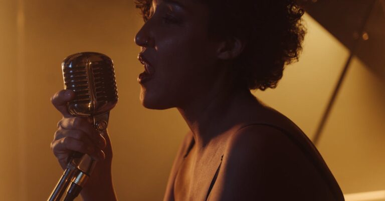 Correct Singing Posture: The One Adjustment That Instantly Makes You Sound Professional